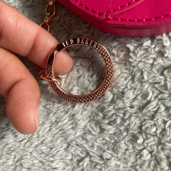 Ted baker Cat Face Coin Purse Keychain - Picture 9 of 13